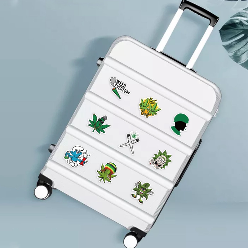 Bộ 50 sticker họa tiết hoạt hình vui nhộn chống nước trang trí vali / ván trượt / laptop / tủ lạnh / xe hơi