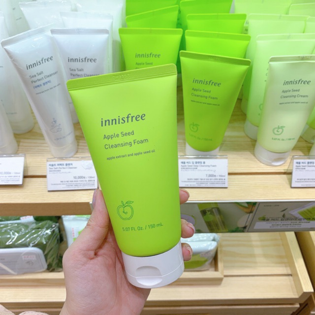 SỮA RỬA MẶT TÁO INNISFREE APPLE SEED DEEP CLEANSING FOAM