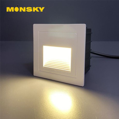 Đèn tường LED MONSKY DAIKA gắn chân tường, chân cầu thang bền, đẹp chống nước.