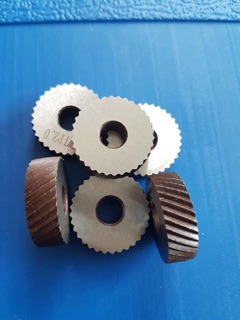 Bộ Lăn Nhám Thẳng - Caro (cán có sẵn bánh lăn)