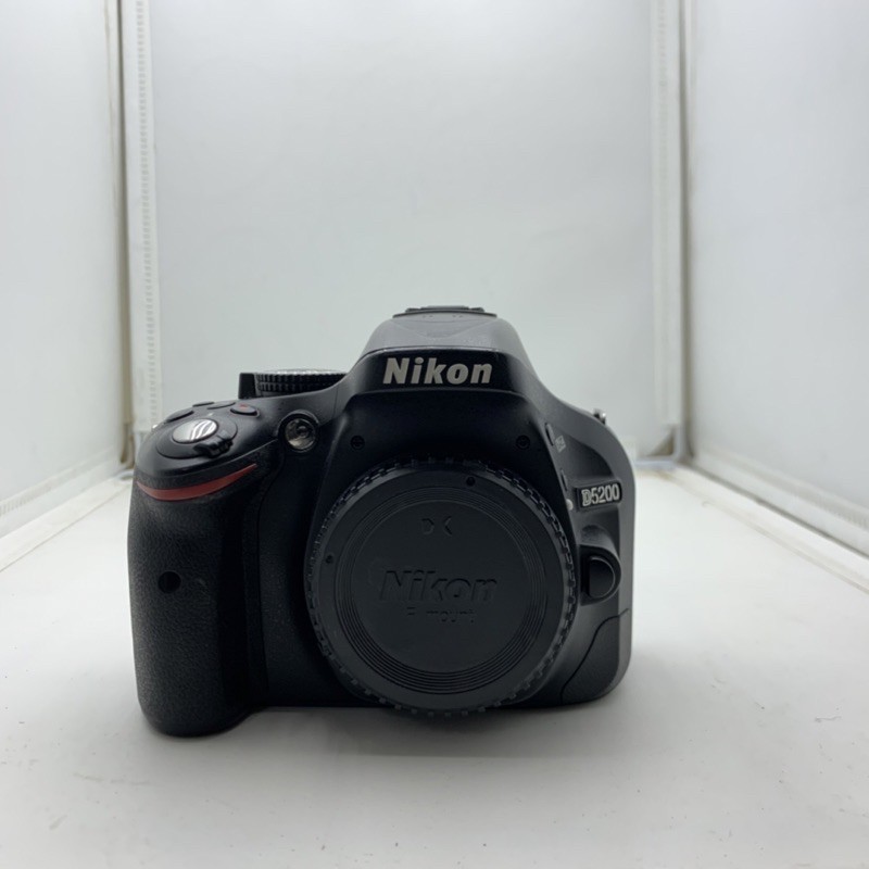 Bộ máy ảnh Nikon d5200 kèm ống kính 18-55 VR 98%