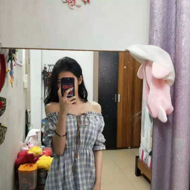 (Có sẵn) Váy trễ vai đuôi cá caro thắt eo xinh xắn | BigBuy360 - bigbuy360.vn