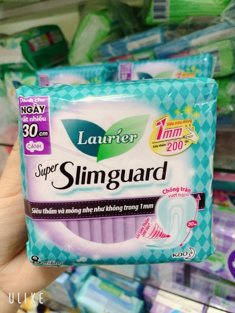 Băng vệ sinh Laurier Super Slimguard cao cấp 30cm có cánh bịch 8 miếng