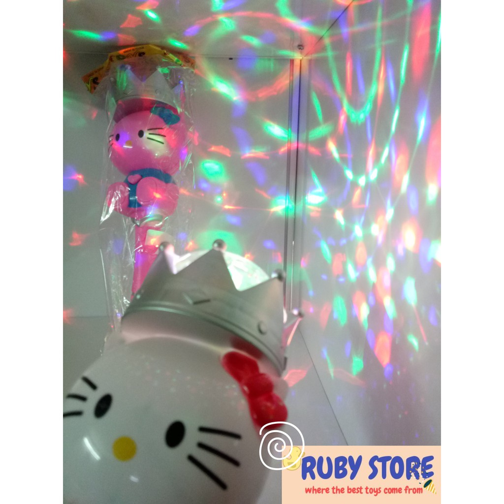 [Tặng kèm pin] CÂY CỔ VŨ HELLO KITTY ĐỘI VƯƠNG MIỆN, CÓ ĐÈN LED 3D, NHẠC SÔI ĐỘNG (Dùng pin)