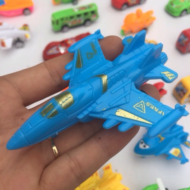 Combo 12chiec xe chạy cót