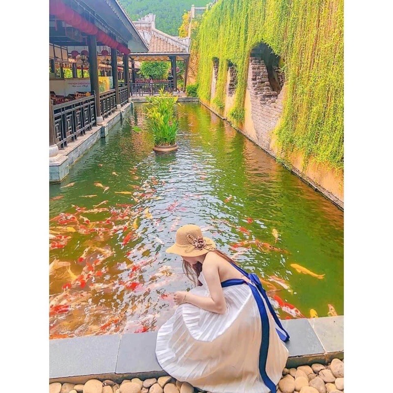 HÀNG CÓ SẴN SLL_Váy Maxi trắng xếp ly hở lưng siêu xinh | BigBuy360 - bigbuy360.vn