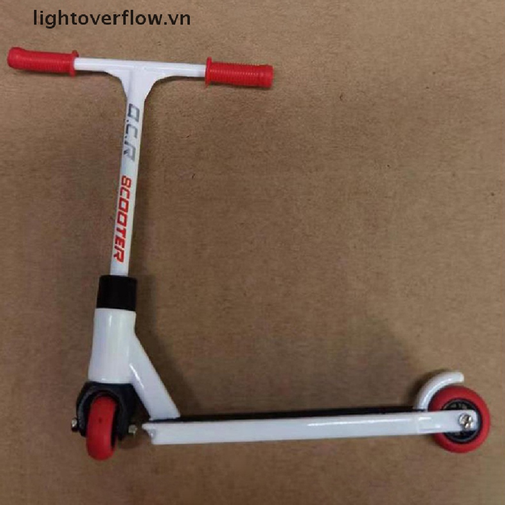 Xe tay ga ngón tay hợp kim với Công cụ xe tay ga mini và Đồ chơi ván trượt ngón tay