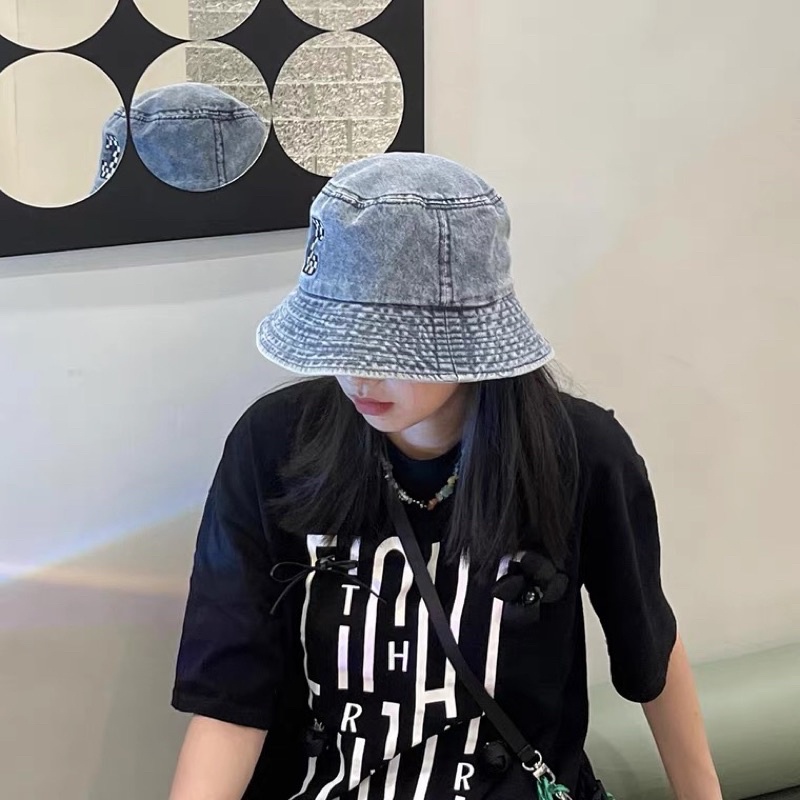 Mũ nón bucket vành rộng thêu chữ C