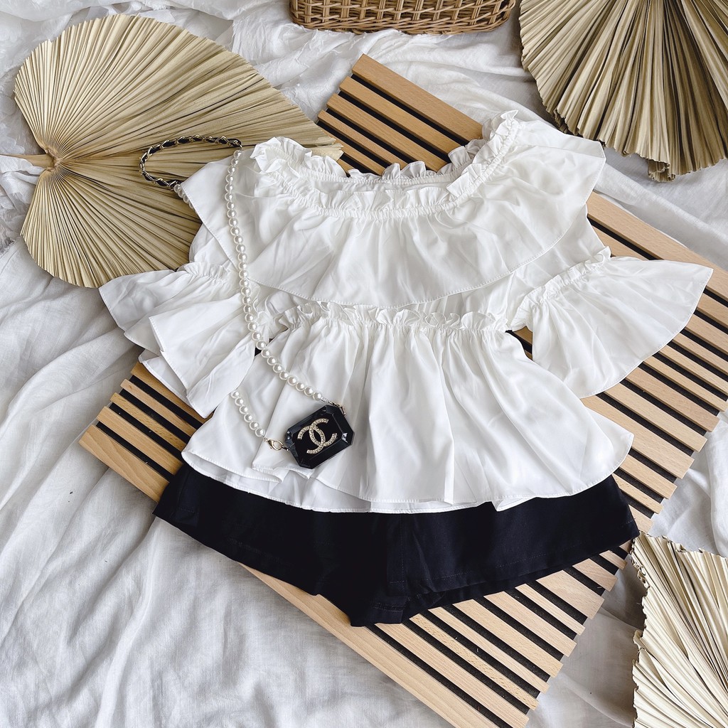 SET ÁO TRẮNG BÈO + CHÂN VÁY PHỐI NÚT (TH)
