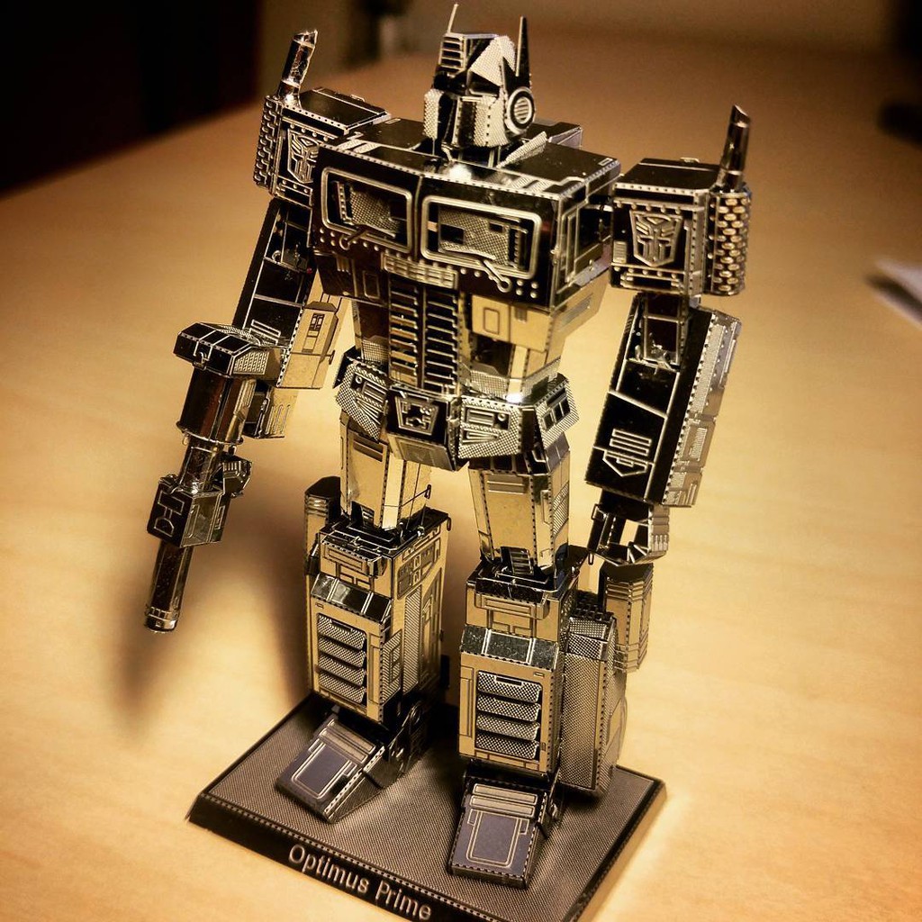 Mô Hình Lắp Ghép 3D Kim Loại Tự Ráp Robot Transformers - Chưa Lắp