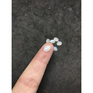 Moonstone mài oval