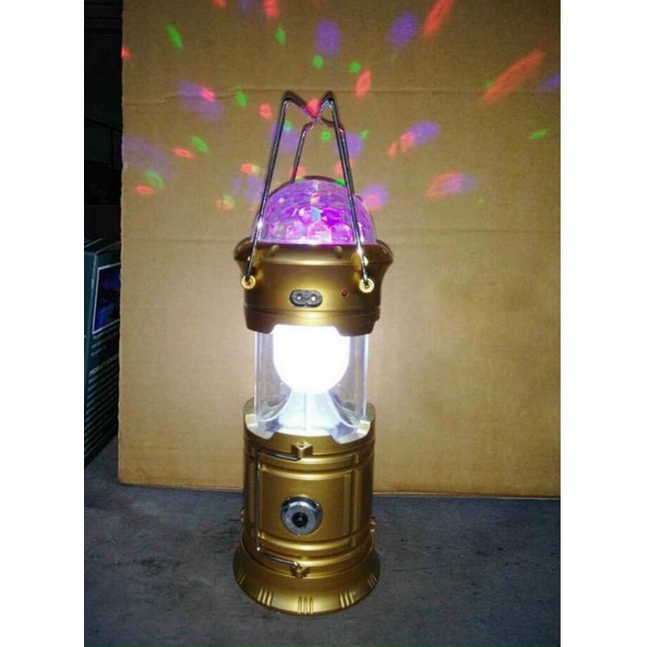 Đèn bão tròn có đèn 7 màu.