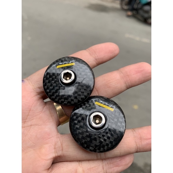 1 cái ốc kiếng sh cacbon akana fiber xịn