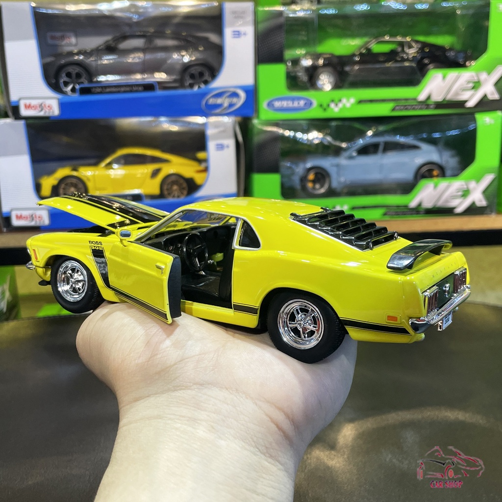 Mô hình xe cổ Ford Mustang Boss 302 1970 tỉ lệ 1:24 hãng Welly