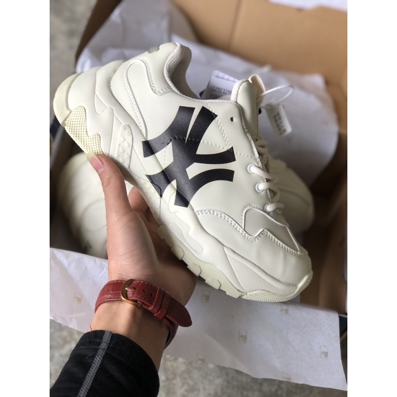 giày thể thao sneaker in chữ ny đế trắng