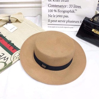 Mũ dạ fedora vành nhỏ đai đen gắn chữ dio siêu sang chảnh