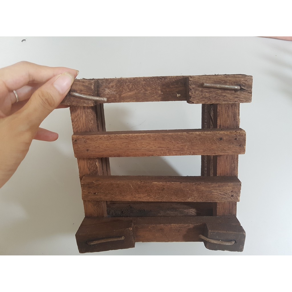 Chậu trồng lan bằng gỗ hình vuông bé 16 x 16 cm