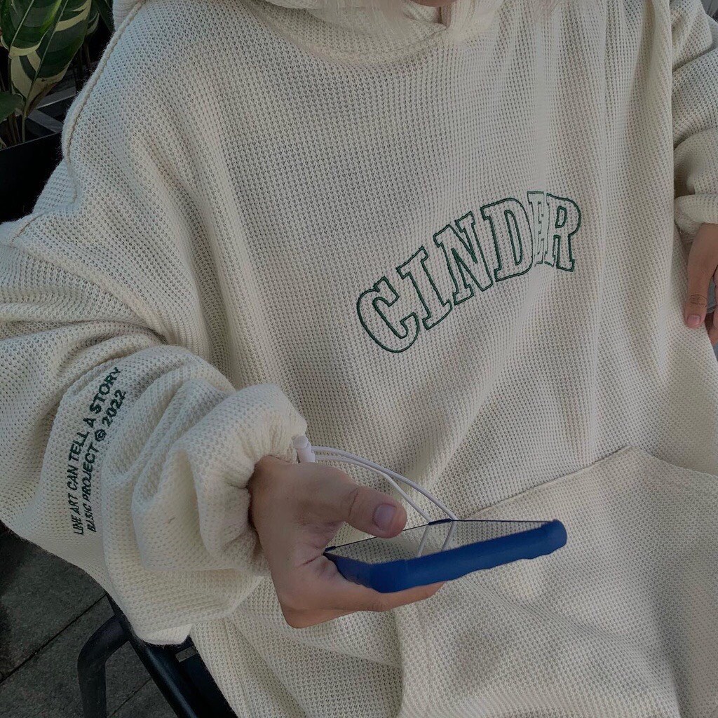 Hoodie Nam Nữ Tổ Ong Chữ Cinder Tay Bồng Mũ Rộng form To Basic