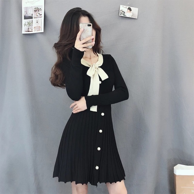 Váy len montoghi cổ nơ
