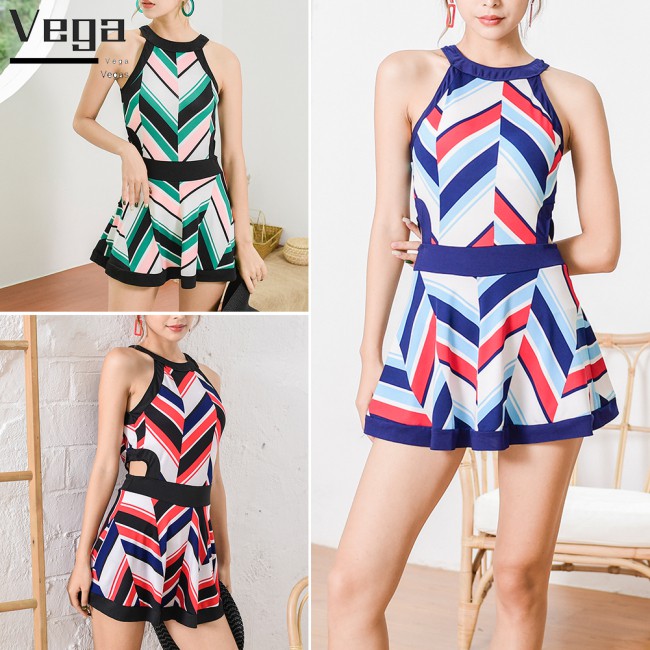 Set Đầm Đi Biển Họa Tiết Cổ Điển Và Quần Lót Cho Nữ