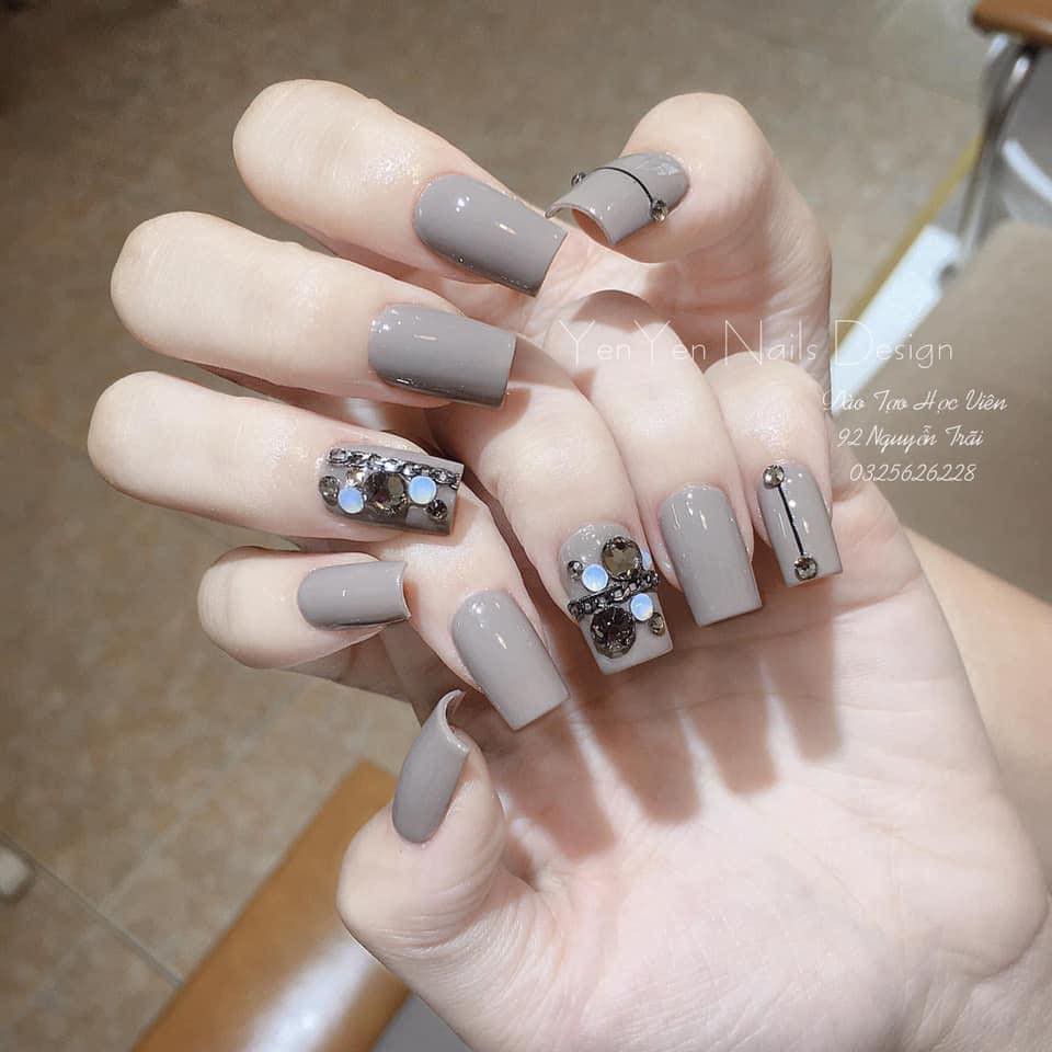 Sơn gel xám Nhật - tone màu tôn da được nhiều chị em làm nail yêu thích