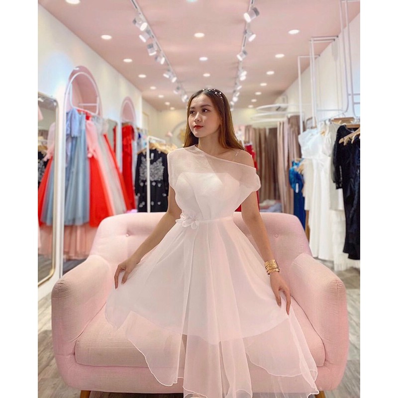 ĐẦM XỐP XOẮN EO CỔ THUYỀN