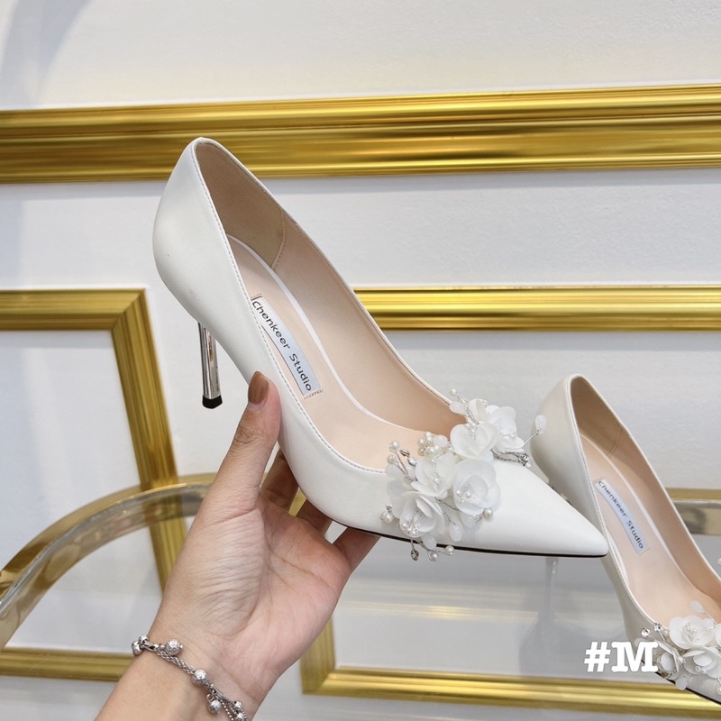 Giày cao gót viền hoa trắng gót nhọn fullbox hàng quảng châu cao cấp