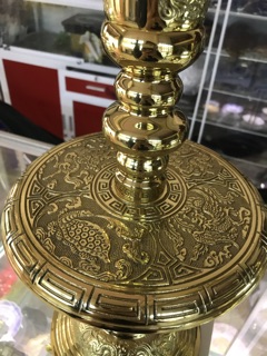 Chân đèn đồng điêu khắc dày cao 35cm
