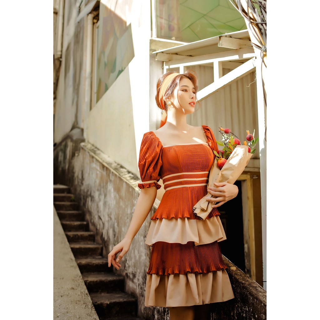 [Mã SKAMSALEP6 giảm 10% tối đa 100K đơn 150K] SÒ VINTAGE - CALIO Đầm xếp ly nhiều tầng phối màu | BigBuy360 - bigbuy360.vn