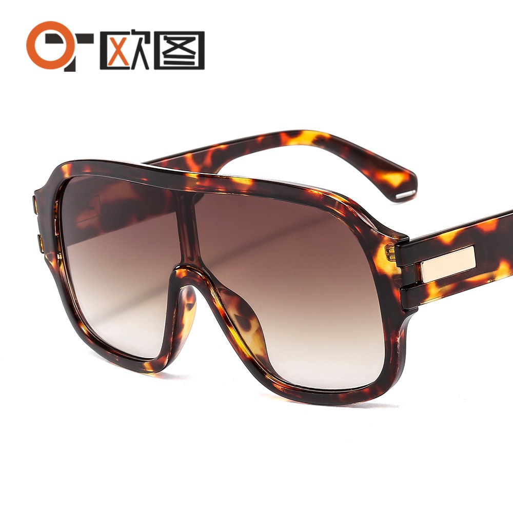 Kính Mát Tráng Gương Thời Trang 6927g