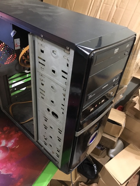 Thùng máy tính giga h61 g2xxx ram 4gb vga rời nguồn cst | BigBuy360 - bigbuy360.vn