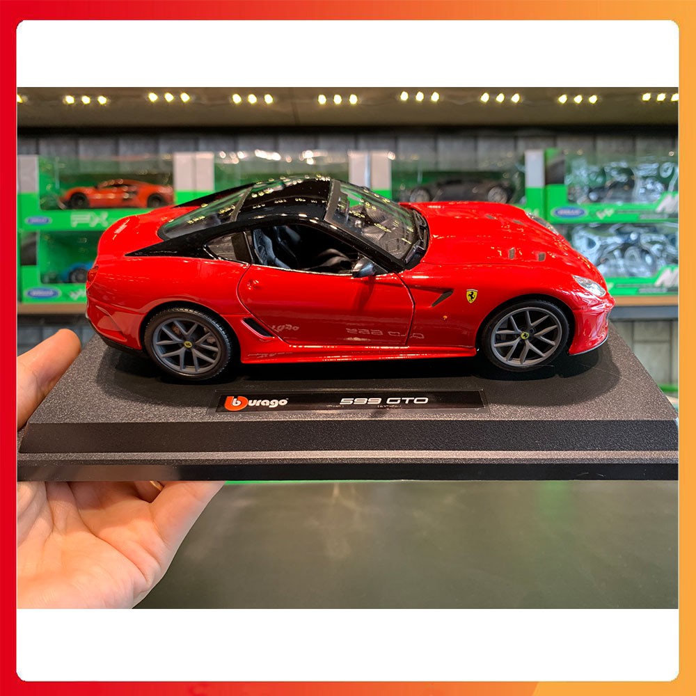 Mô hình xe Ferrari 599 GTO tỉ lệ 1:24 hãng Bburago