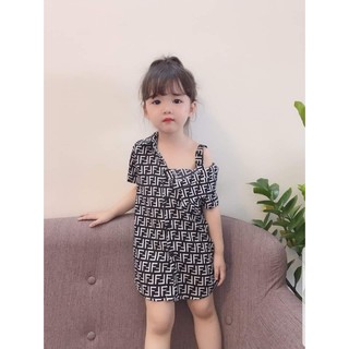 Váy sơ mi đáng lệch vai cho bé