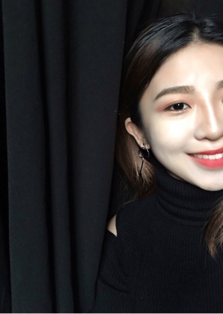 Khuyên tròn ko cân xứng