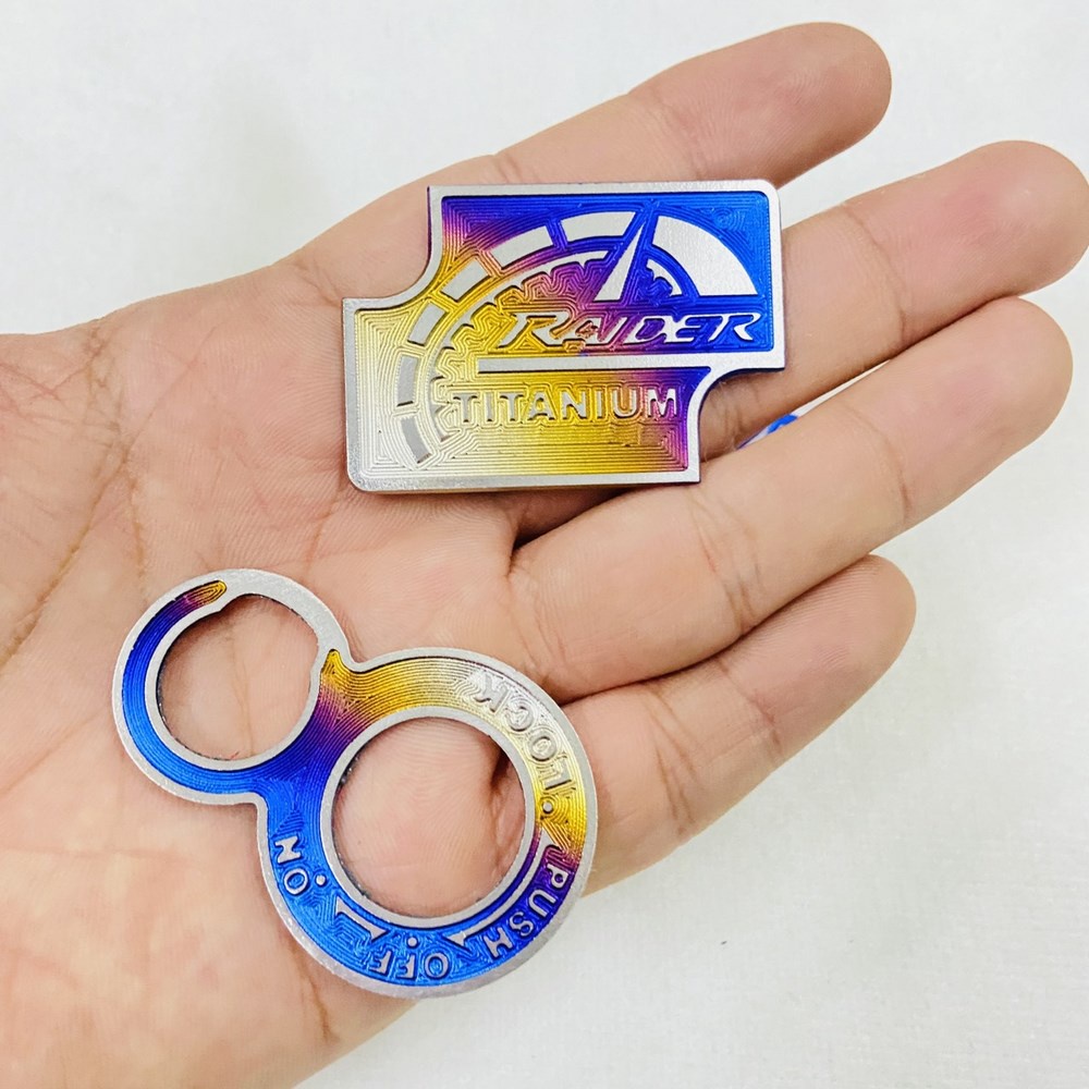 Combo tem titan dán ổ khóa kèm ốp nắp dầu titan cho xe SATRIA, RAIDER fi