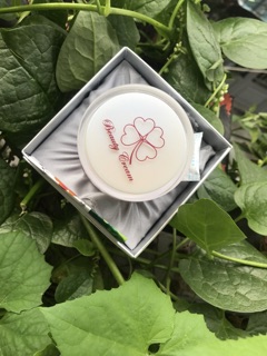 kem dưỡng trắng da clover