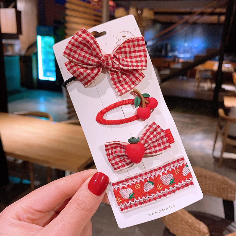 Kẹp tóc họa tiết trái cây xinh xắn cho bé gái