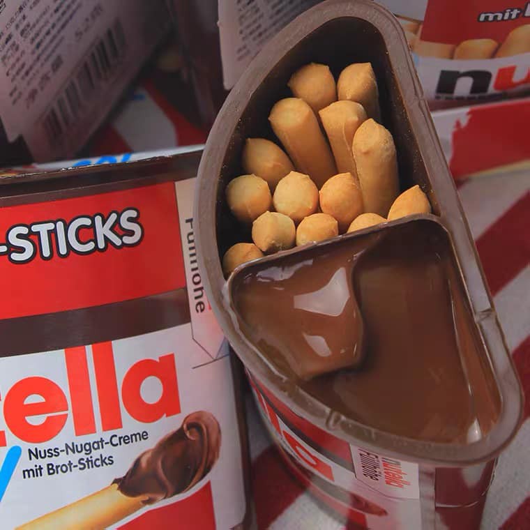 Bánh Que Chấm Socola Hạt Dẻ Nutella