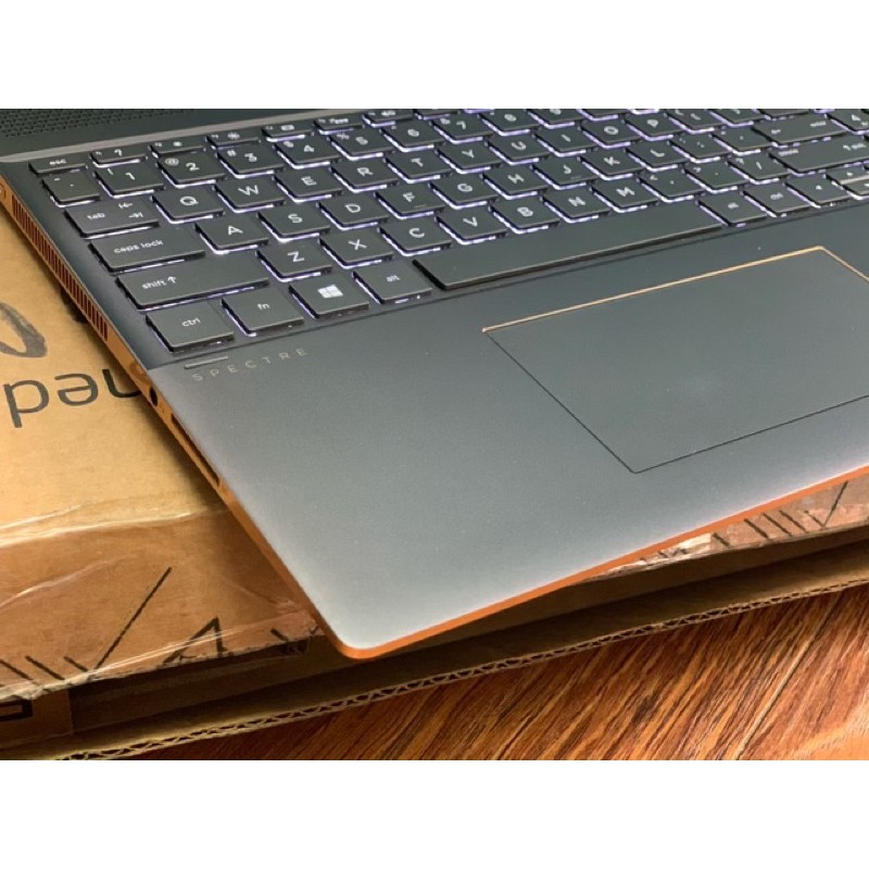 Máy tính HP Spectra 15 i7 8550 16Gb SSD 512Gb MX150 15.6 4K Touch đủ led KB Finger và bút | BigBuy360 - bigbuy360.vn