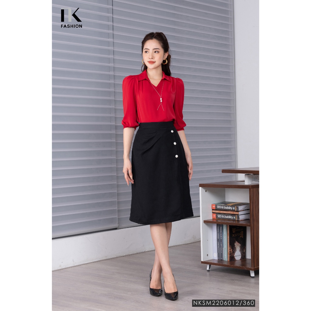 Sơ Mi Lụa Tay Lỡ Công Sở NK FASHION Thiết Kế Cổ V Kèm Phụ Kiện Kiểu Dáng Lịch Sự Tối Giản Chất Lụa Mềm Mịn NKSM2206012