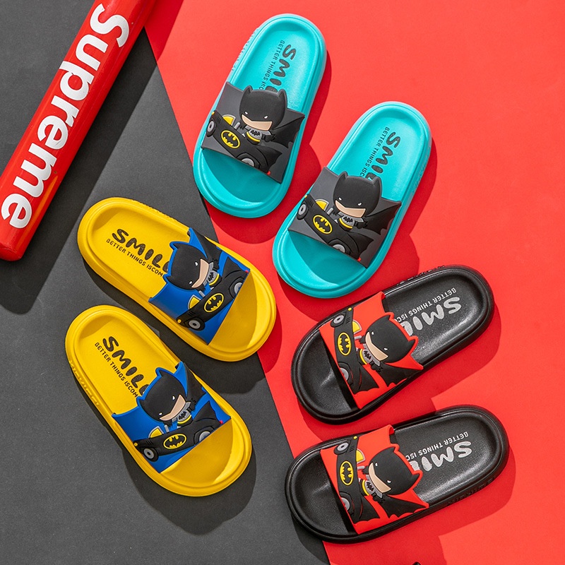 Dép lê Batman cho bé trai, dép xốp quai ngang họa tiết người dơi cho bé từ 3-8 tuổi Tula Storew