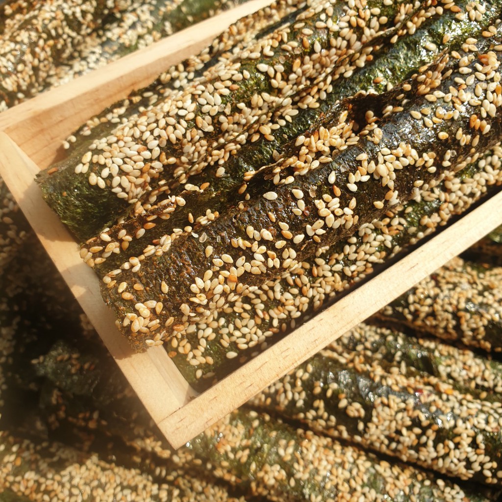 Rong Biển Miếng Cuộn Mè - Lon 250gramm