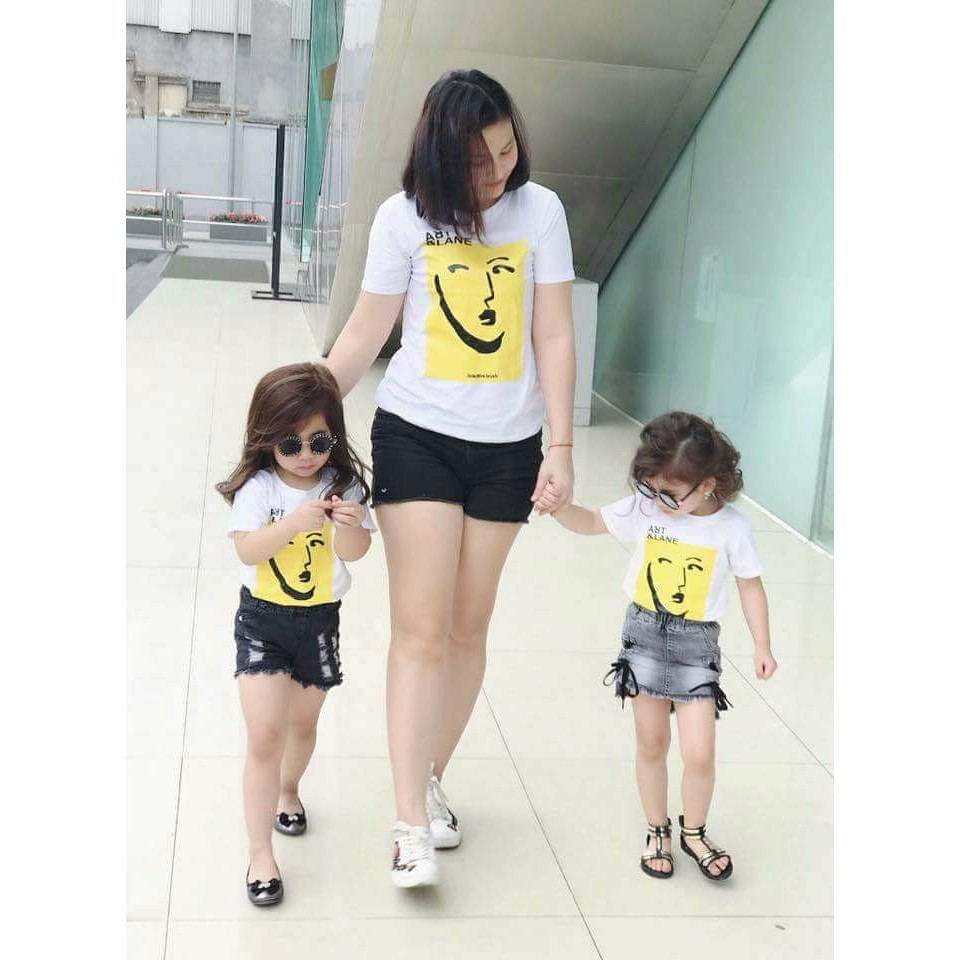 Áo gia đình ,áo nhóm đi biển giá sỉ , đủ màu , đủ size từ 8kg đến 100kg.