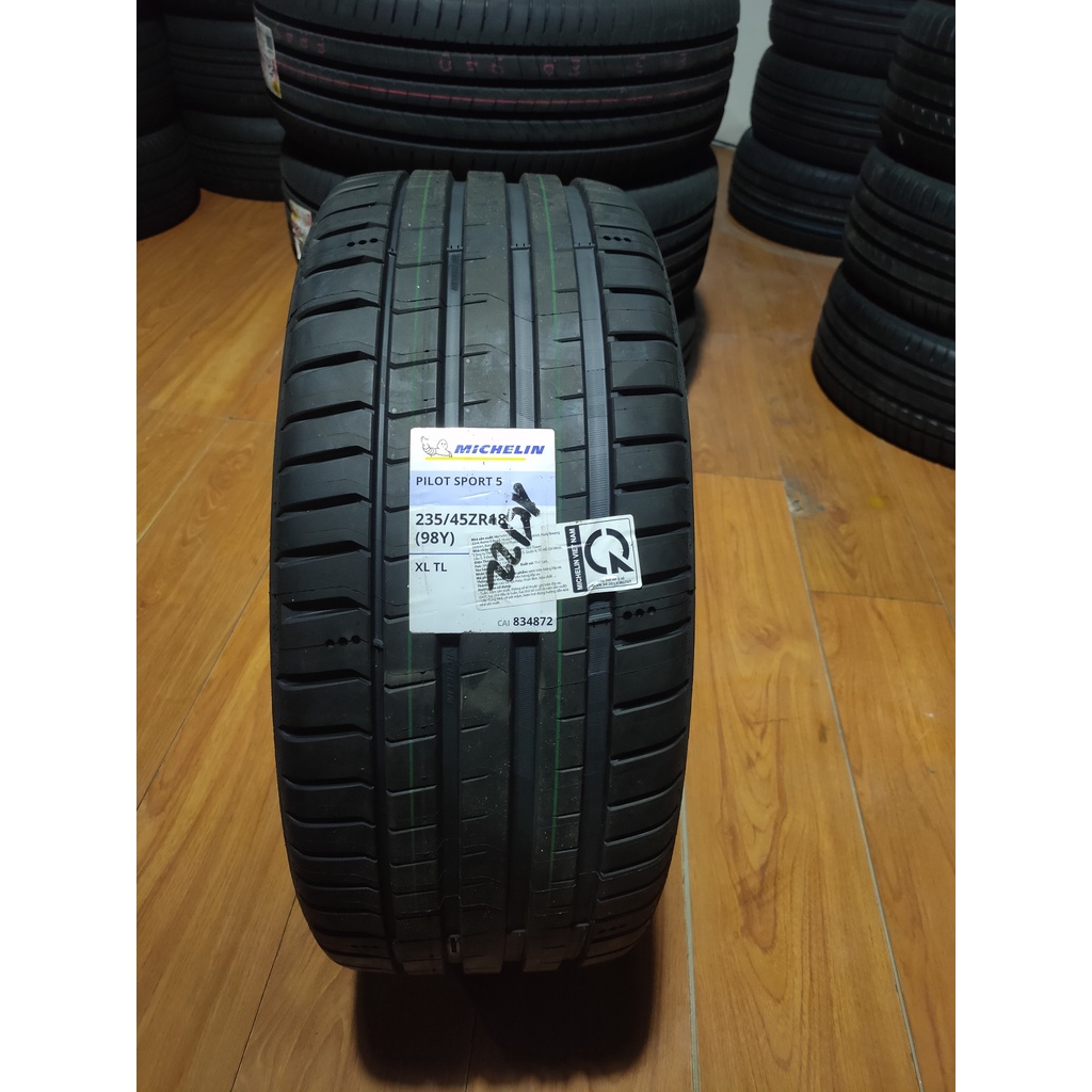 Lốp Michelin 235/45R18 Pilotsport 5