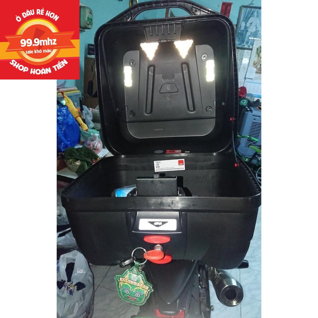 Bộ 5 miếng dán phản quang Givi cảnh báo an toàn cho xe máy - xe hơi