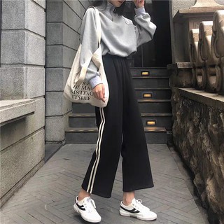 Quần cullotes thể thao 2 sọc ống suông rộng hot trend