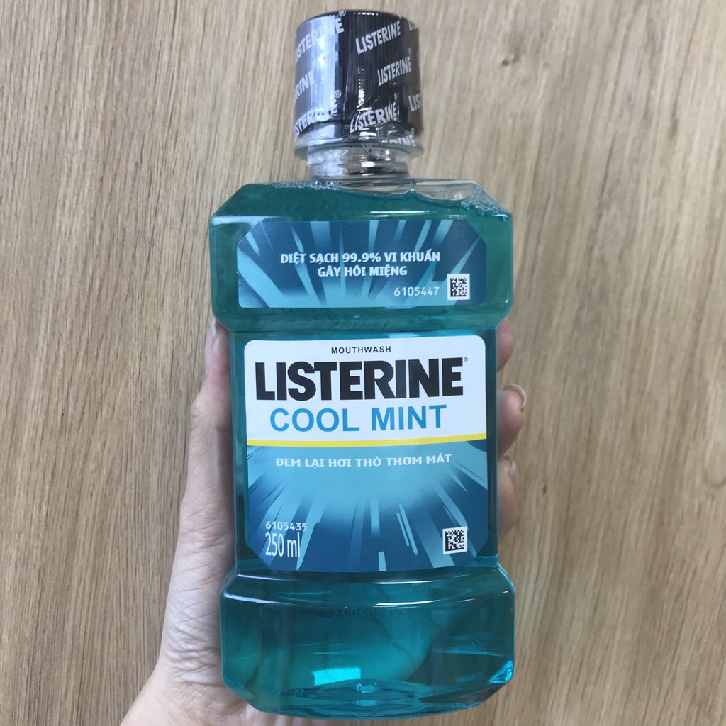 Nước súc miệng bạc hà LISTERINE Cool Mint Giúp Hơi Thở Thơm Mát 250ml