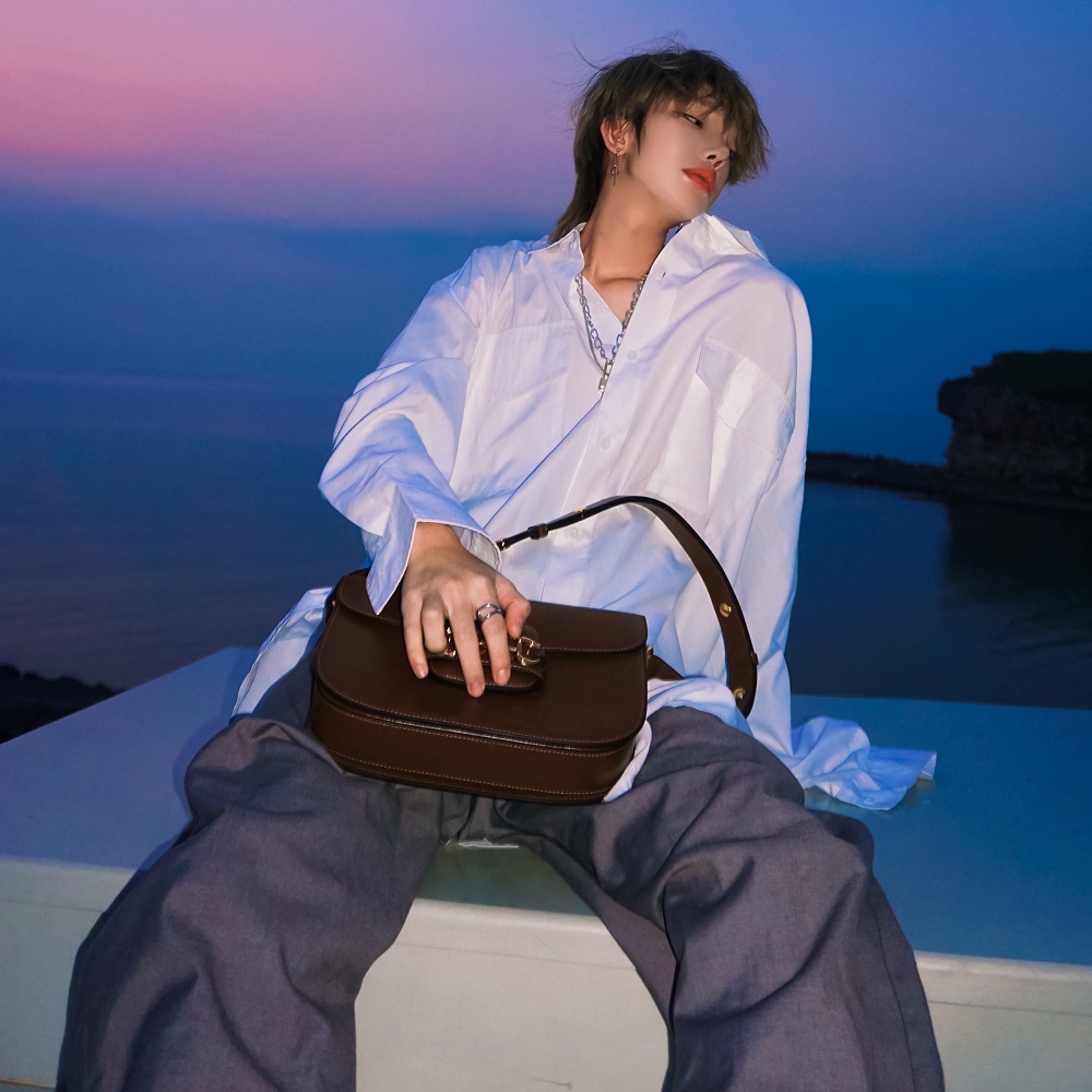 Áo sơ mi tay dài thời trang Hàn Quốc có 5 màu tùy chọn cho nam và nữ