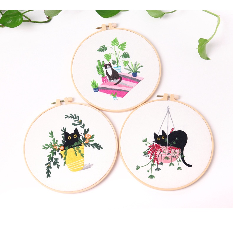 Bộ thêu hình mèo con dễ thương, sự kết hợp dễ thương giữa cây xanh, hoa và mèo con, đồ handmade DIY, sở thích, bộ đồ thêu cho người mới bắt đầu