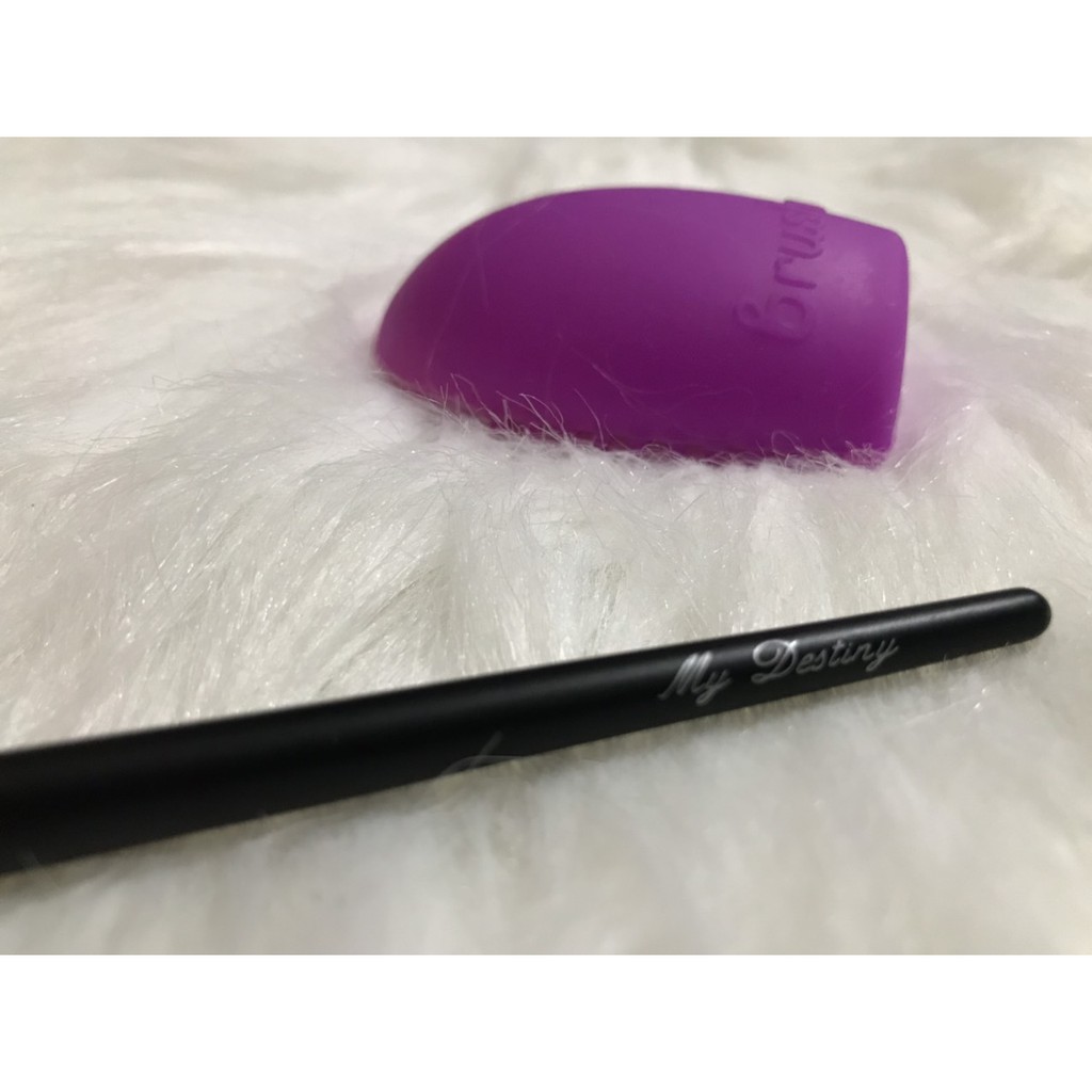 Cọ Trang Điểm Highlight My Destiny Cỡ Nhỏ Màu Đen